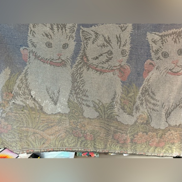 Vintage Italian White Kittens Tapestry 38”x 19” Dist.P &C Ramallah Trading Co NY - Picture 15 of 16